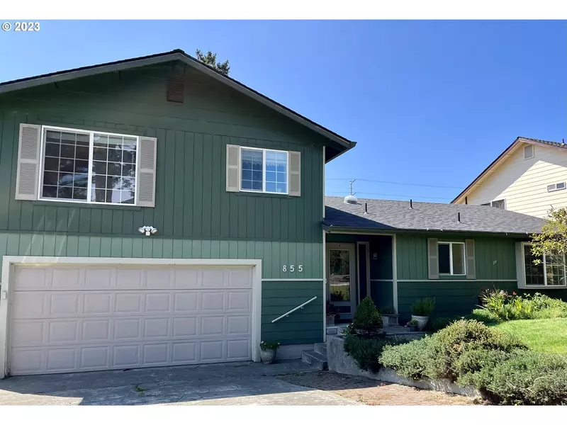 855 MIDLAND WAY, Brookings, OR 97415