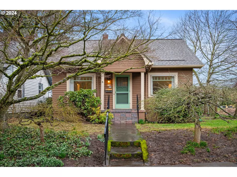 144 SE 74TH AVE, Portland, OR 97215