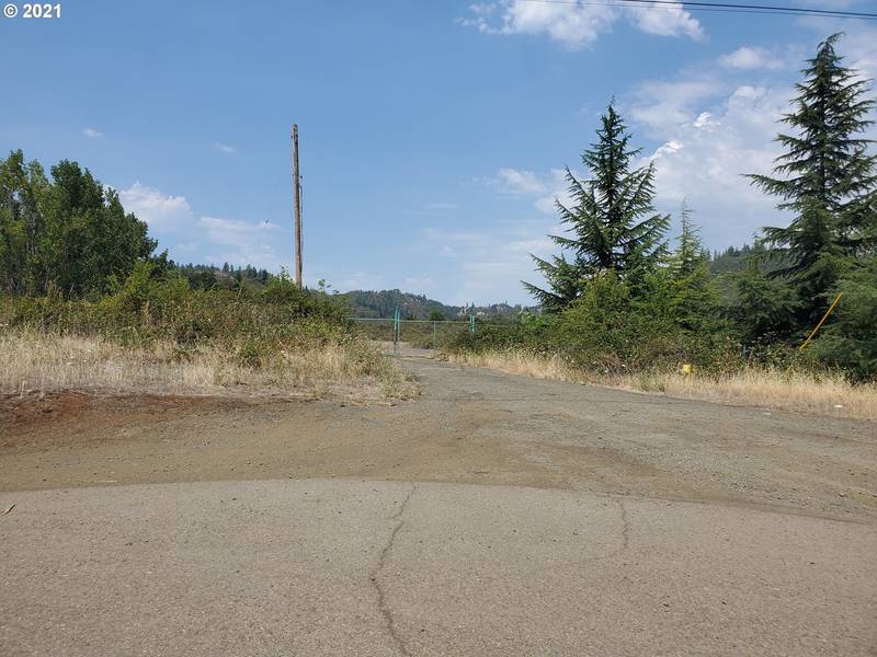 436 QUARRY RD, Roseburg, OR 97470