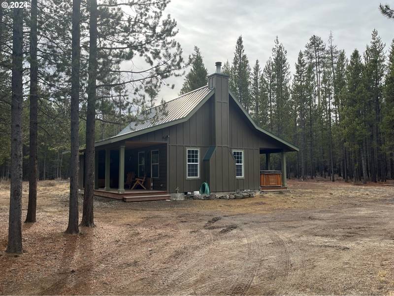 128614 MONK LN, Crescent Lake, OR 97733