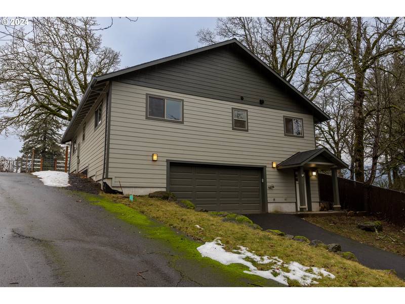 28 NE LEWIS CIR, Cascade Locks, OR 97014