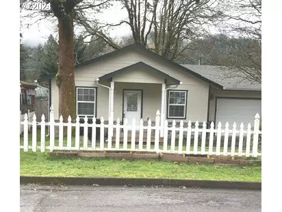 47926 W 1ST ST, Oakridge, OR 97463