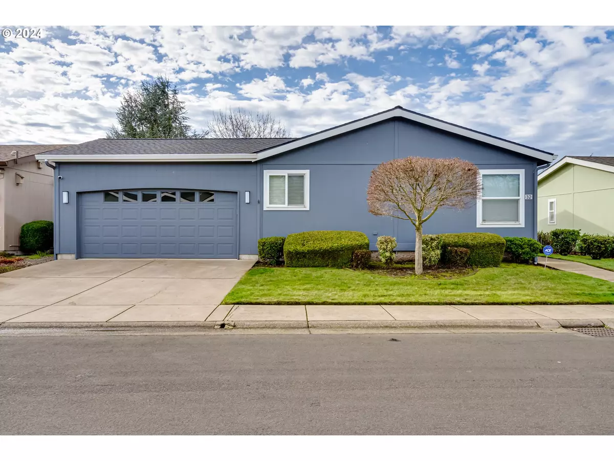 Eugene, OR 97408,3220 CRESCENT AVE #32