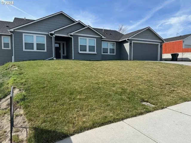 Hermiston, OR 97838,62 NE ALORA DR