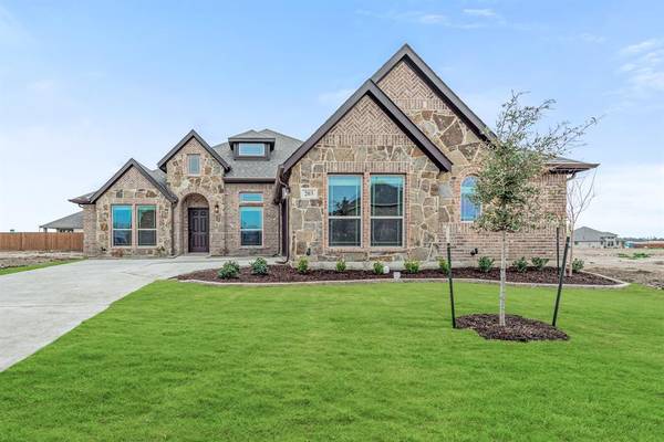 203 Cortese Lane, Alvarado, TX 76009