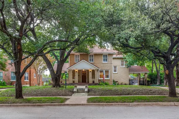 2516 S Adams Street,  Fort Worth,  TX 76110