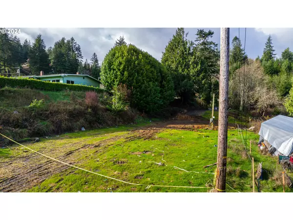 63448 Railroad RD, Coos Bay, OR 97420