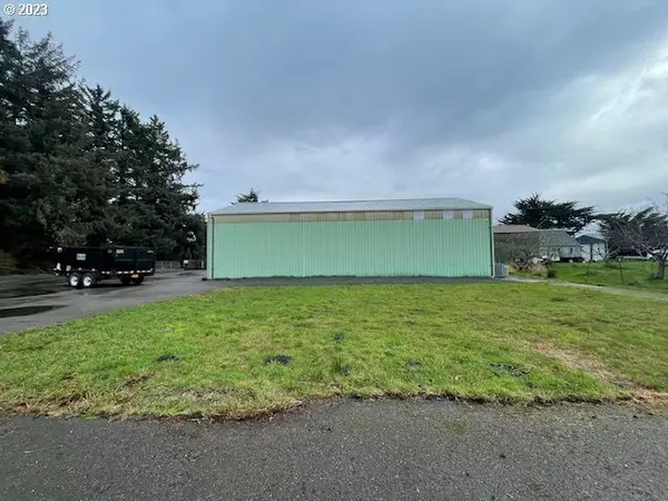 Bandon, OR 97411,87702 17TH ST SE