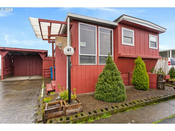 612 N CASCADE DR #87, Woodburn, OR 97071