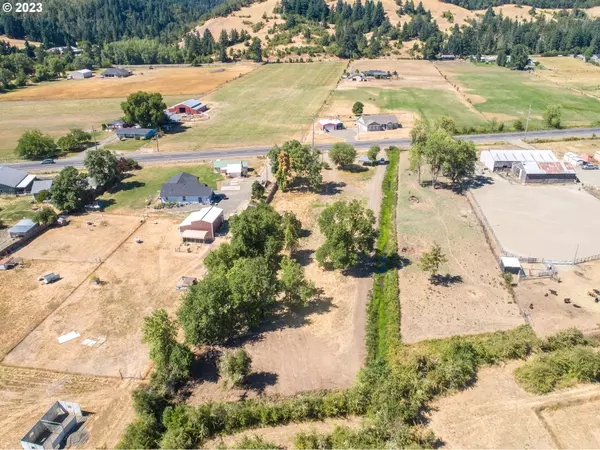 Sutherlin, OR 97479,3165 NONPAREIL RD