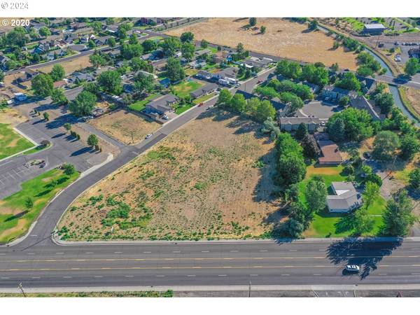 Hermiston, OR 97838,810 EVELYN (Lot 1) ST #1