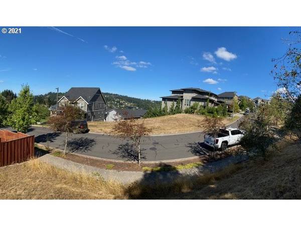 Happy Valley, OR 97086,13501 SE MOUNTAIN CREST DR