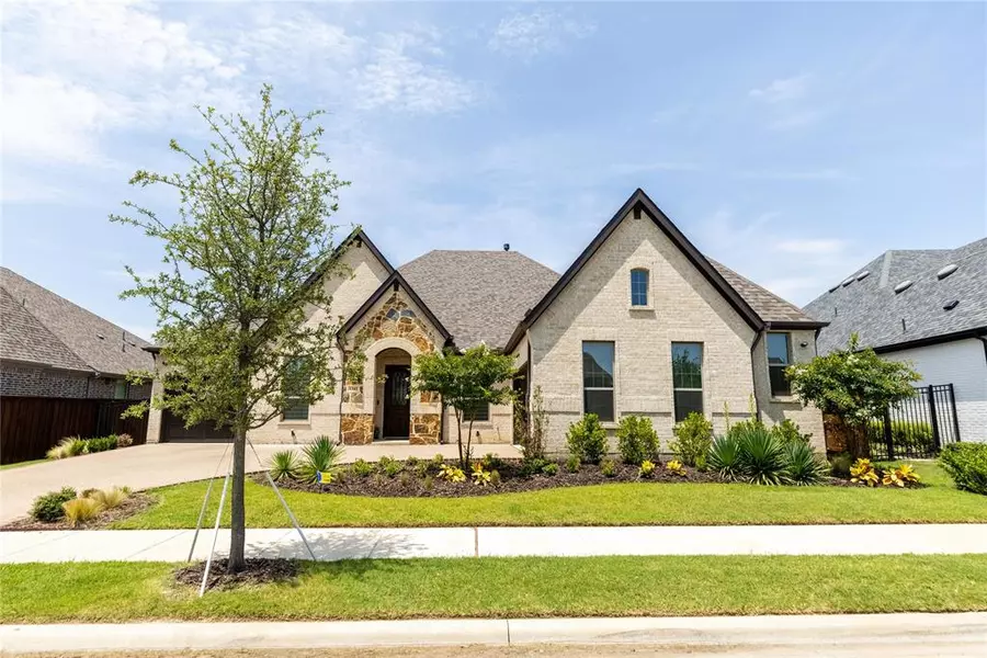 1341 Blue Lake Boulevard, Arlington, TX 76005