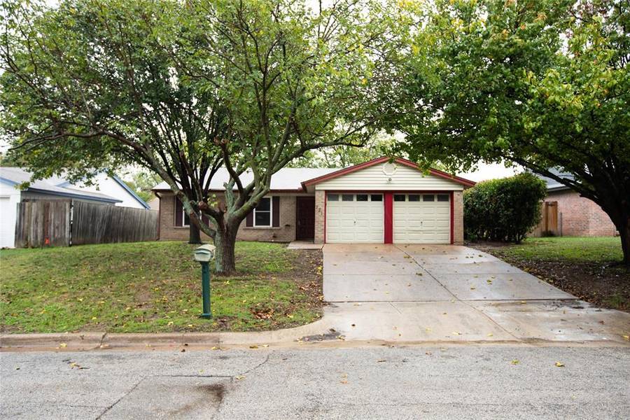 721 Admiralty Way, Fort Worth, TX 76108