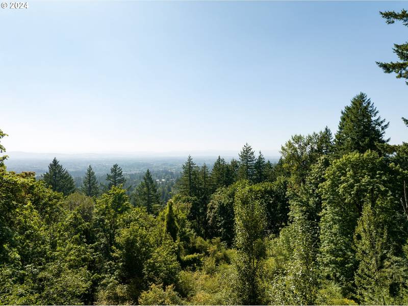 875 NW SKYLINE BLVD, Portland, OR 97229