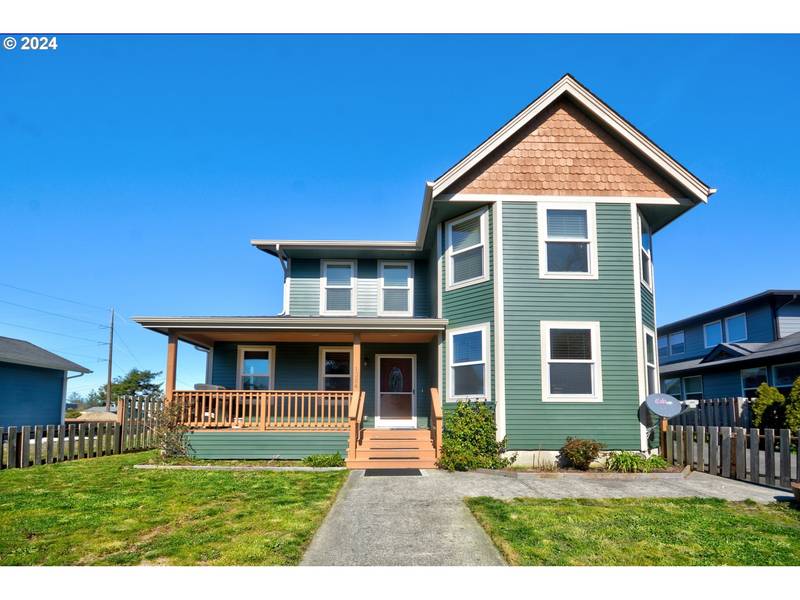 1324 9TH AVE, Seaside, OR 97138