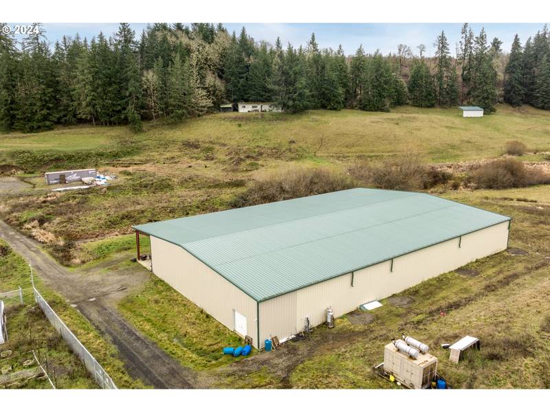 16595 BECK RD, Dallas, OR 97338