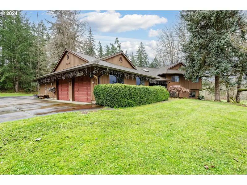 16500 S STONE MEADOW RD, Molalla, OR 97038