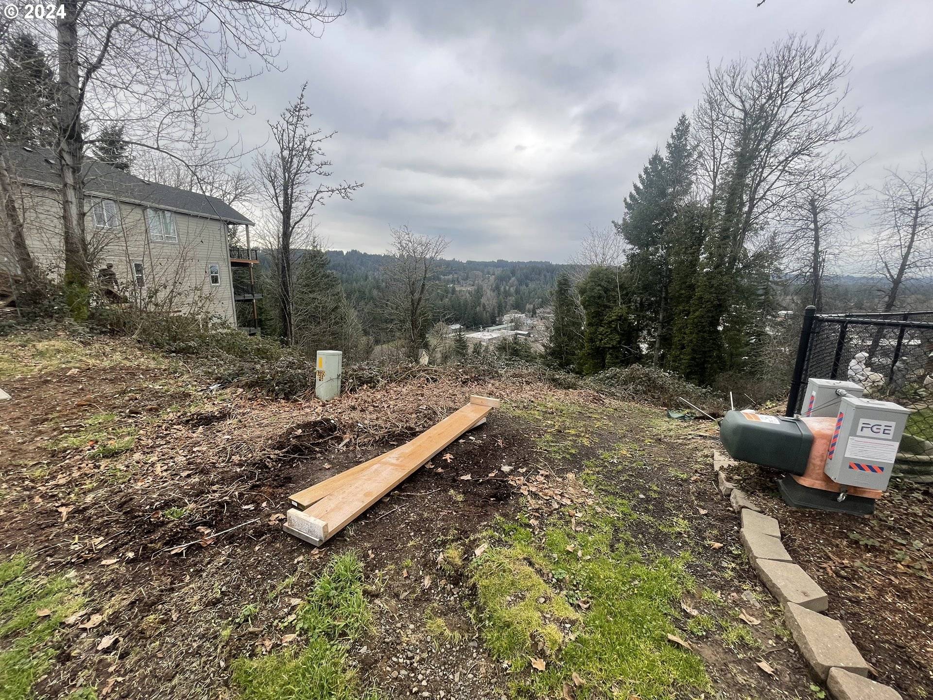 Estacada, OR 97023,749 SE FOREST GLEN RD