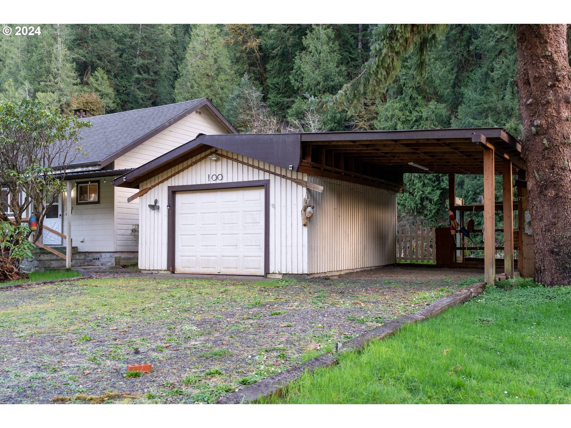100 E LITTLE ALBANY LOOP, Waldport, OR 97394
