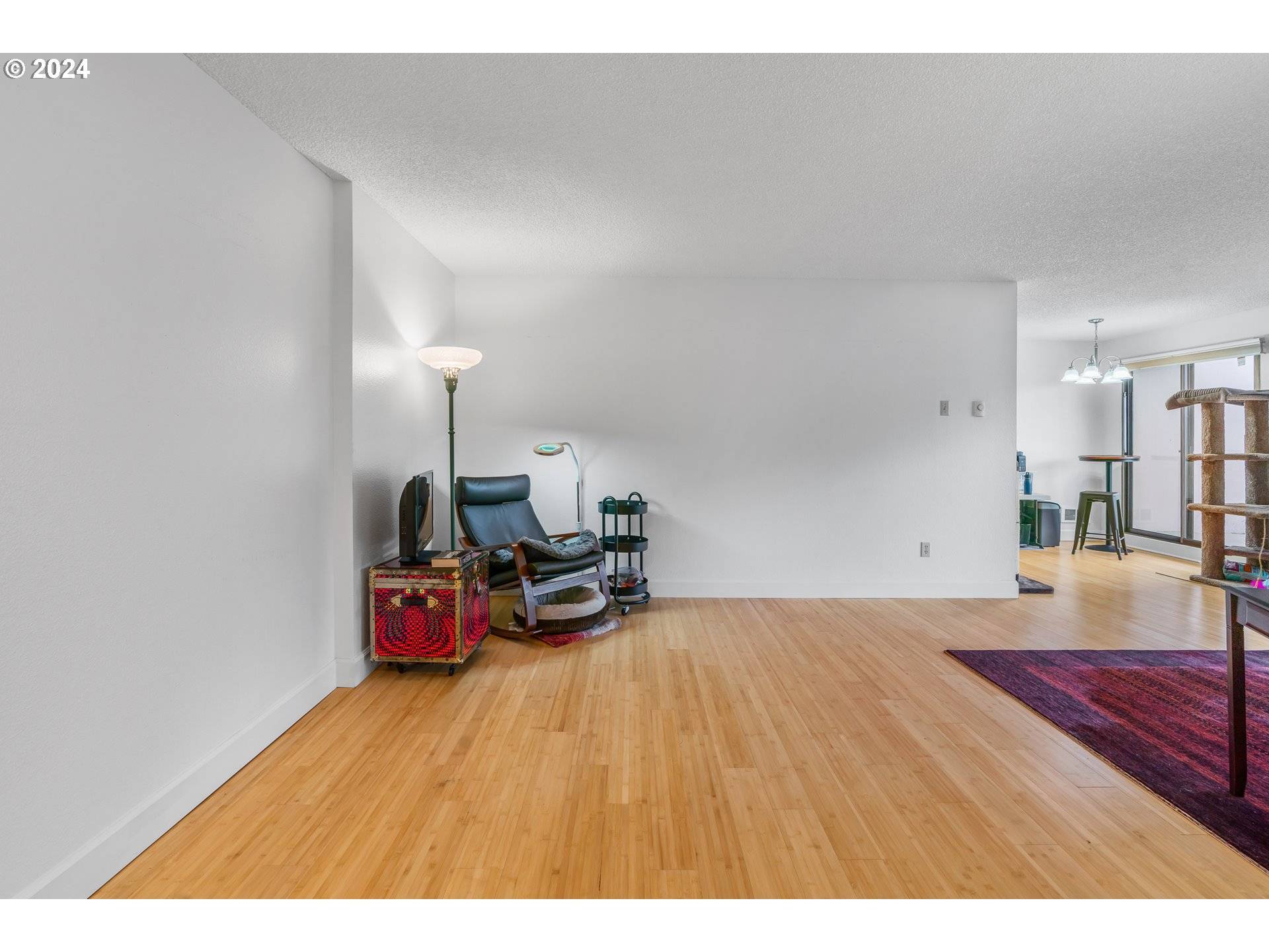 Lake Oswego, OR 97034,45 EAGLE CREST DR #207