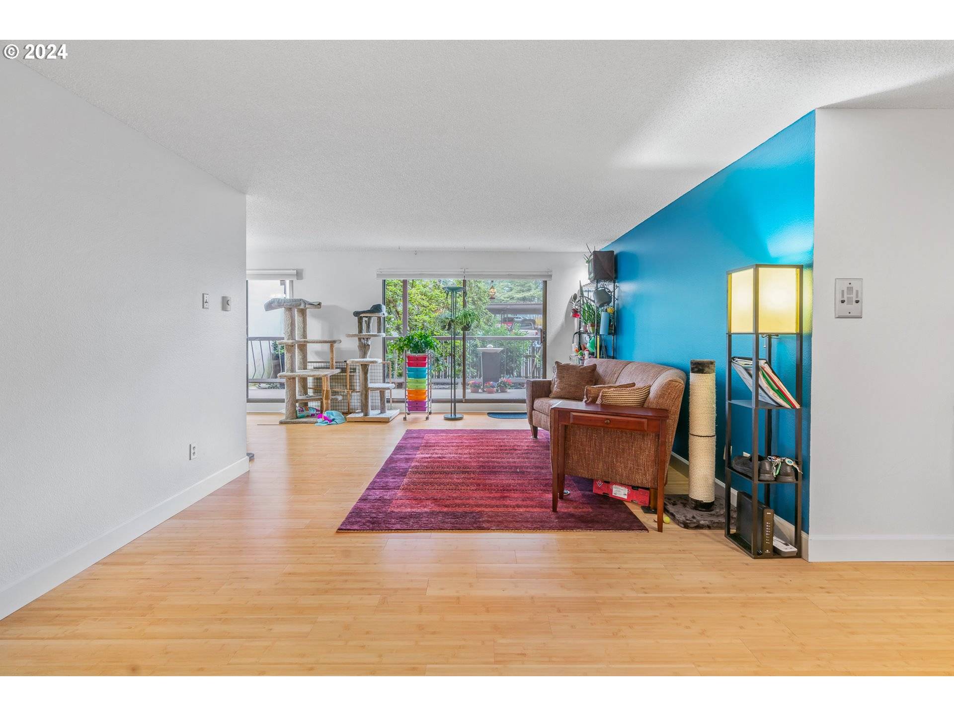 Lake Oswego, OR 97034,45 EAGLE CREST DR #207
