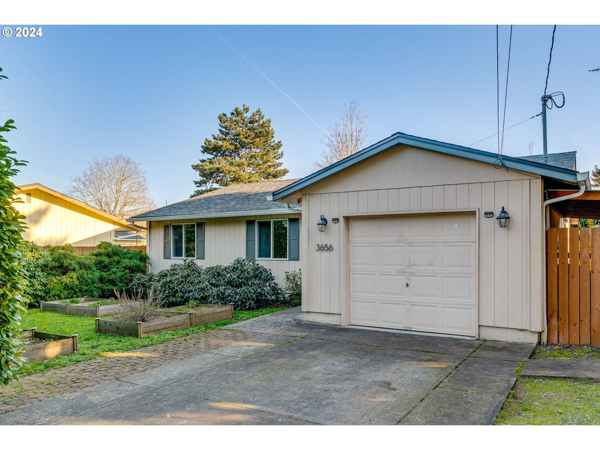 3656 SE 85TH AVE, Portland, OR 97266