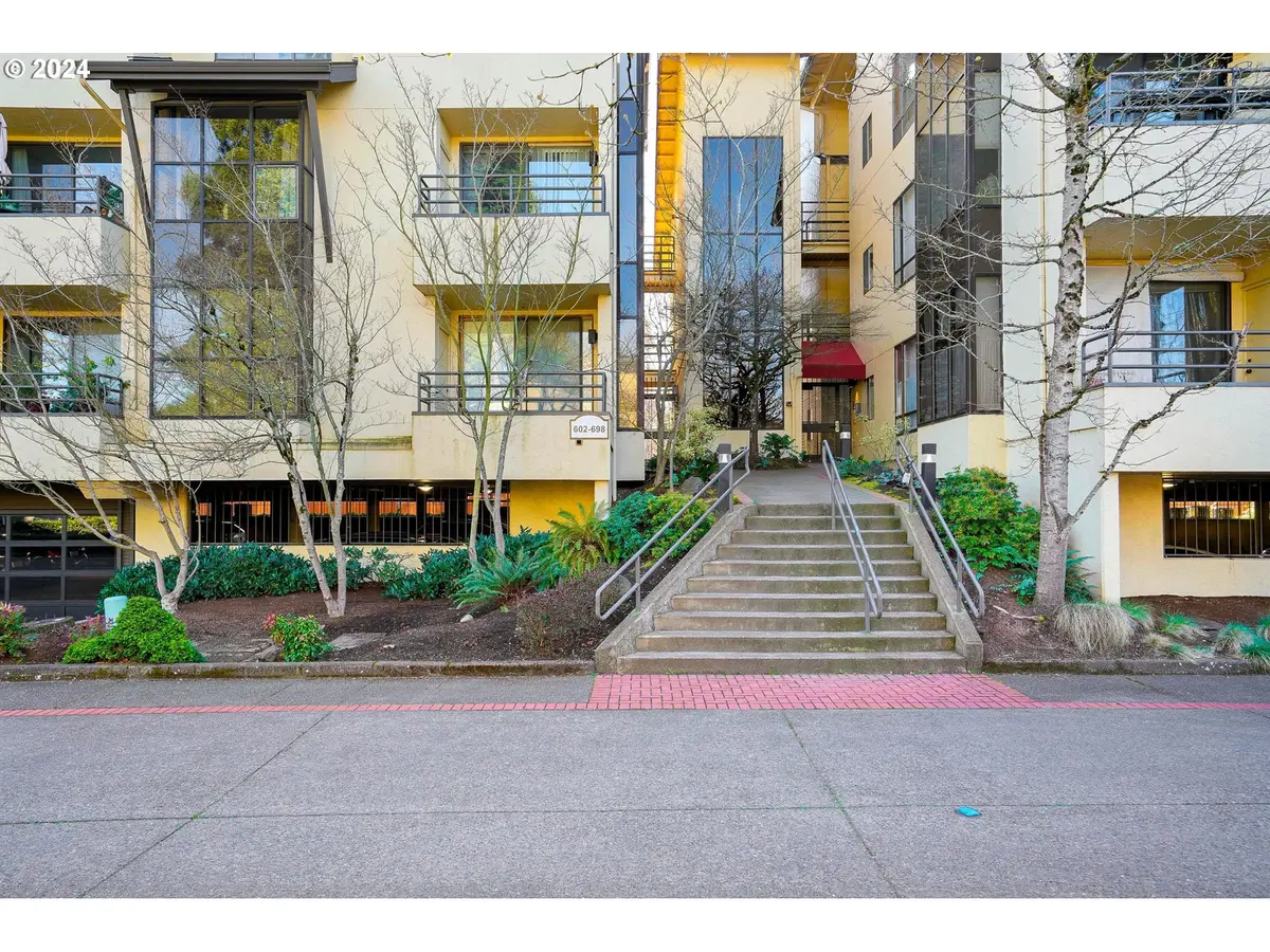 652 WIMBLEDON CT, Eugene, OR 97401