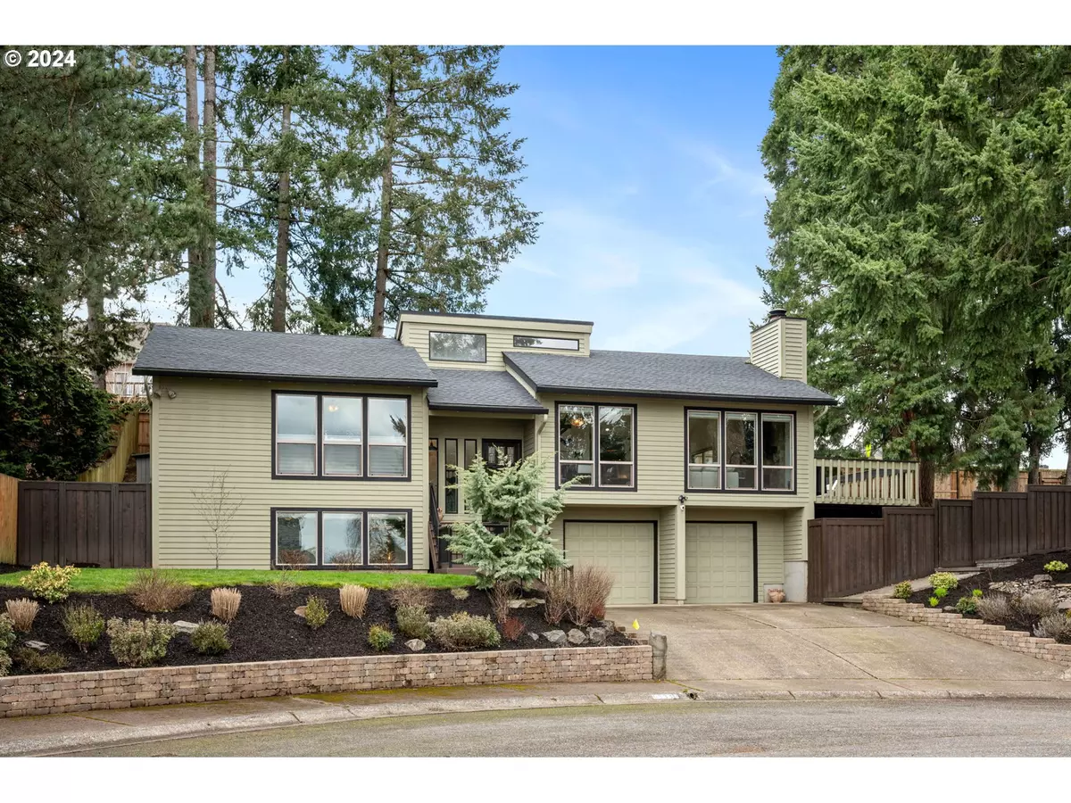 West Linn, OR 97068,6331 SHETLAND PL