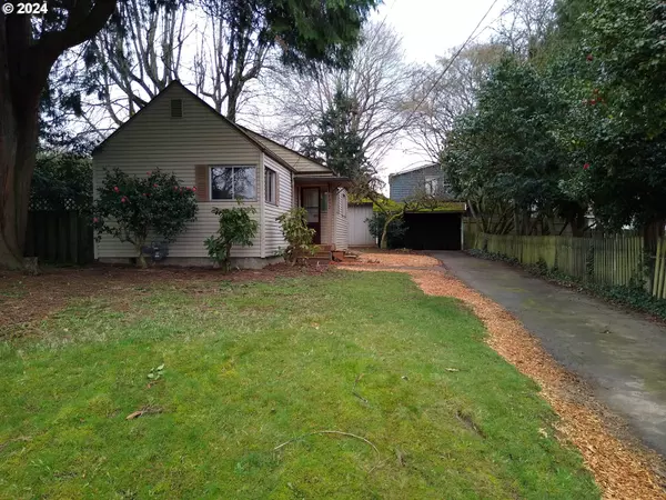 4032 SE TIBBETTS ST, Portland, OR 97202