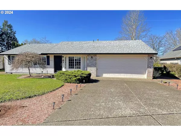 2015 N VALERI DR, Newberg, OR 97132