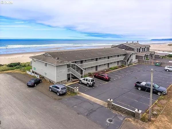 Rockaway Beach, OR 97136,137 S PACIFIC ST #4