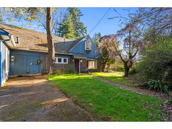 Lake Oswego, OR 97034,127 ASH ST