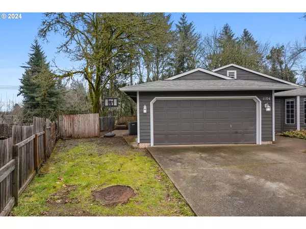 Salem, OR 97306,1104 MARTIN CT S