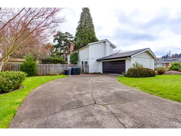 Eugene, OR 97401,663 ELWOOD CT