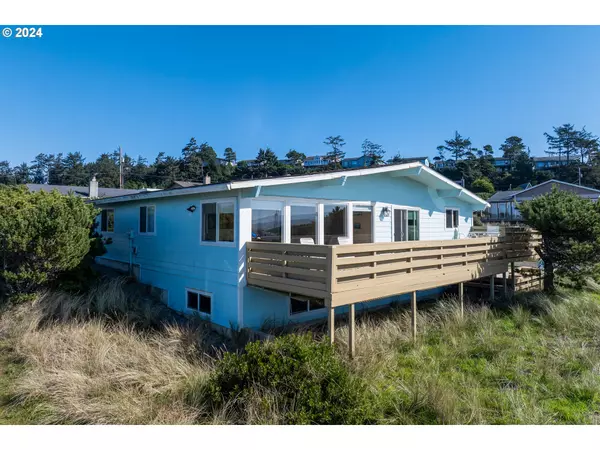 1918 NW CARAVEL ST, Waldport, OR 97394