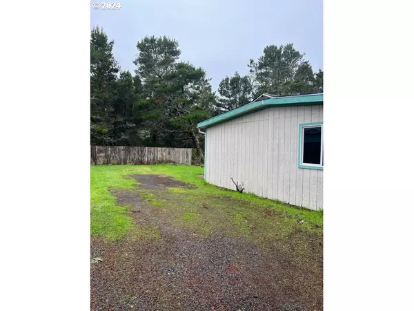 Florence, OR 97439,645 IBOLT CT