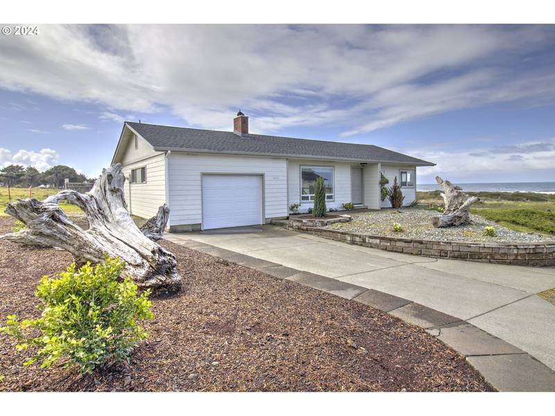 93900 KNOX LN, Gold Beach, OR 97444