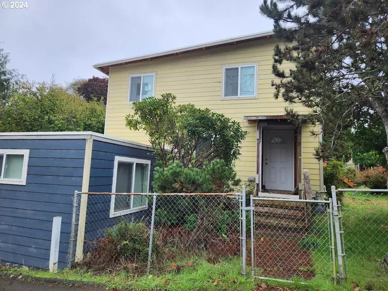 2110 NE 28TH ST, Lincoln City, OR 97367