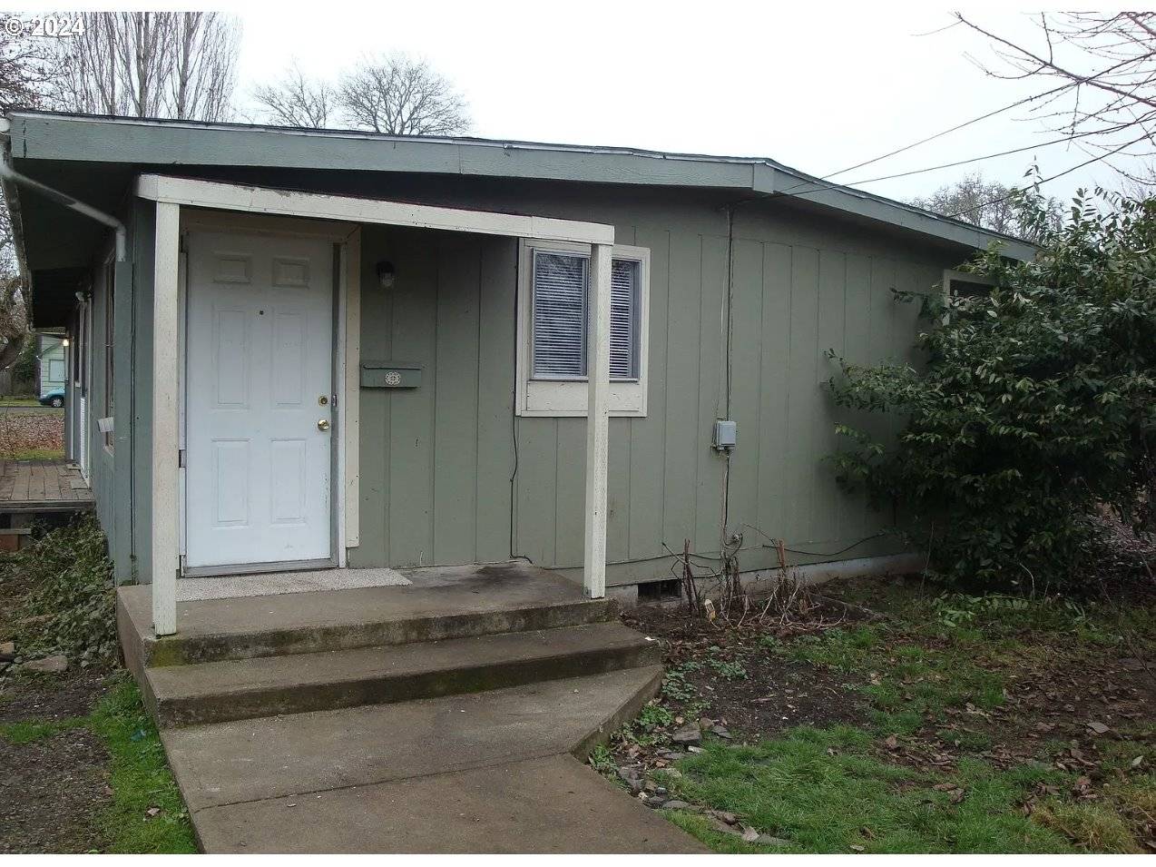 155 HIATT ST, Lebanon, OR 97355