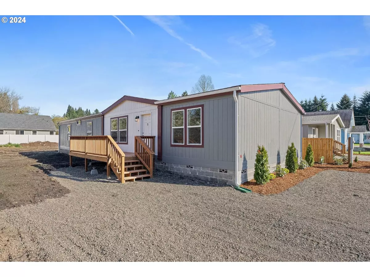 Vader, WA 98593,818 A ST