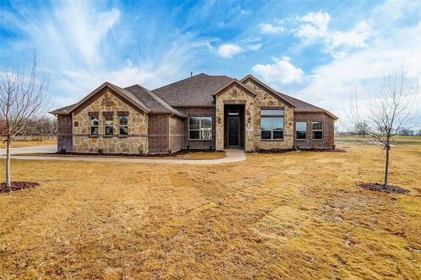 8105 Honeywell, Greenville, TX 75402