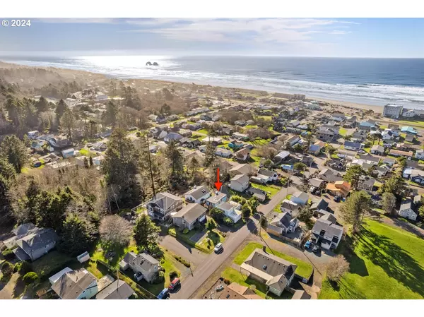 Rockaway Beach, OR 97136,124 S FALCON ST