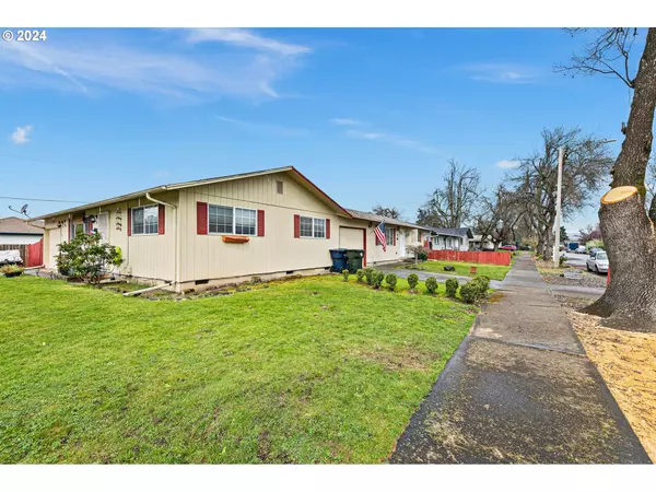 Springfield, OR 97478,3994 S F ST