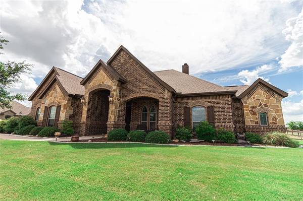 9220 Tay Lane, Justin, TX 76247