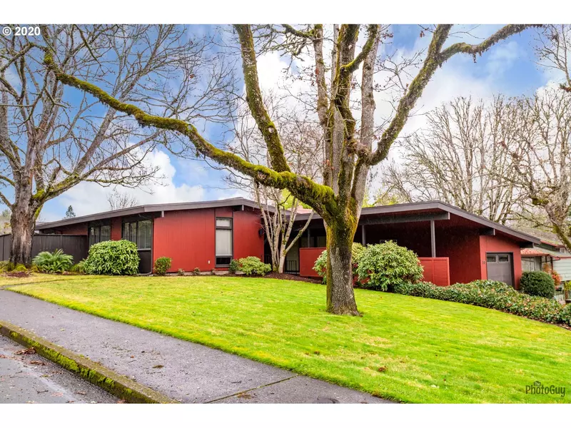 315 E 36TH AVE, Eugene, OR 97405