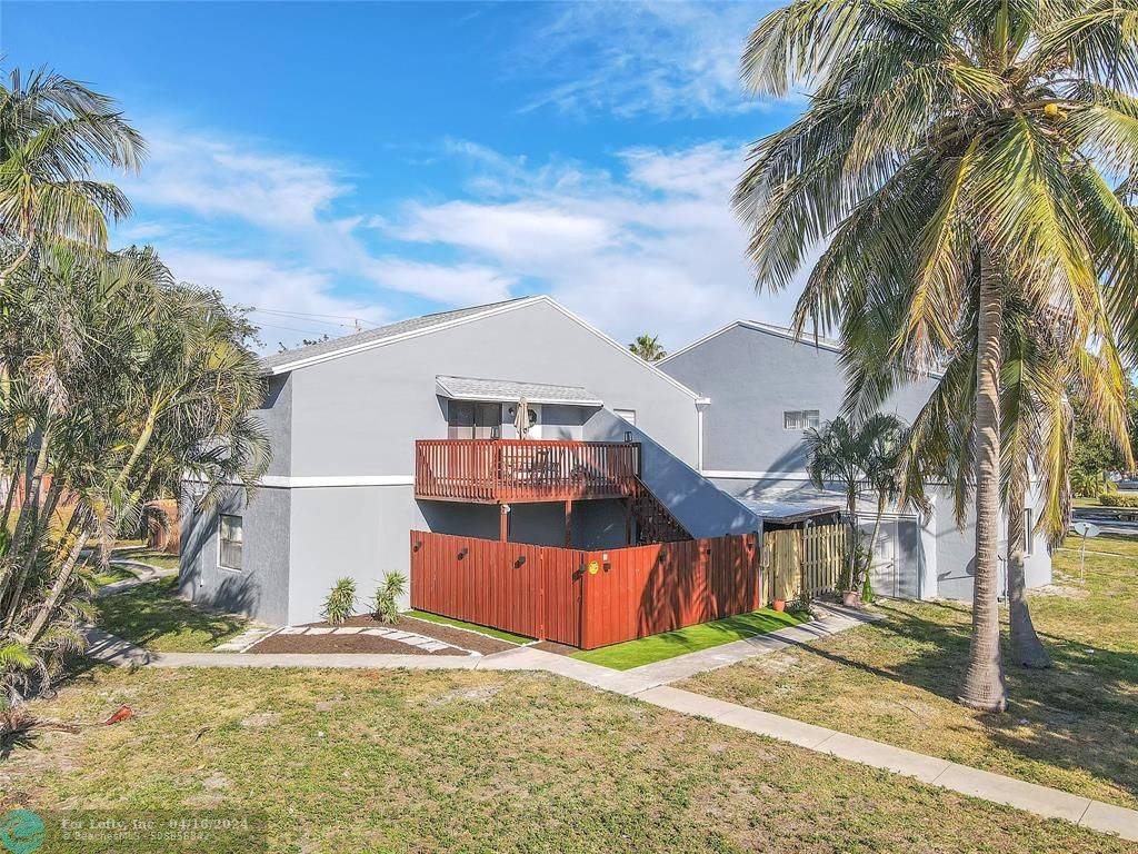 30 Crossings Cir  #G, Boynton Beach, FL 33435