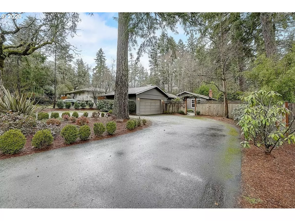 Lake Oswego, OR 97034,18150 BRYANT RD