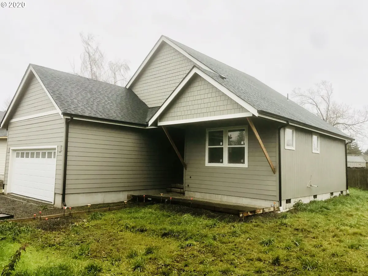 Eugene, OR 97402,2086 PRIMROSE ST