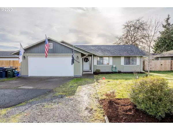 25098 E HUNTER RD, Veneta, OR 97487